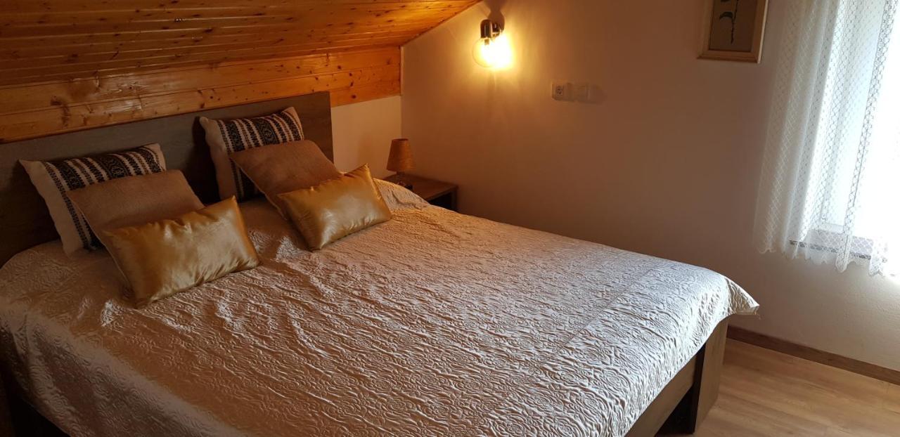 Holiday House Vilana Puconci Exterior foto